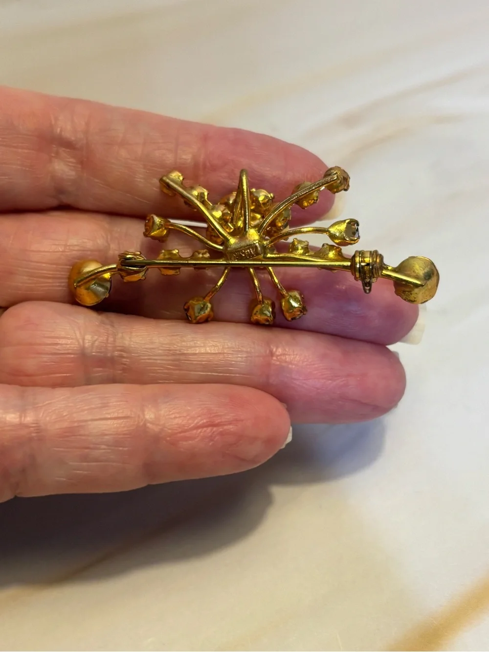 Austria AB Crystal Star Burst Brooch/Pendant 2-3/16”